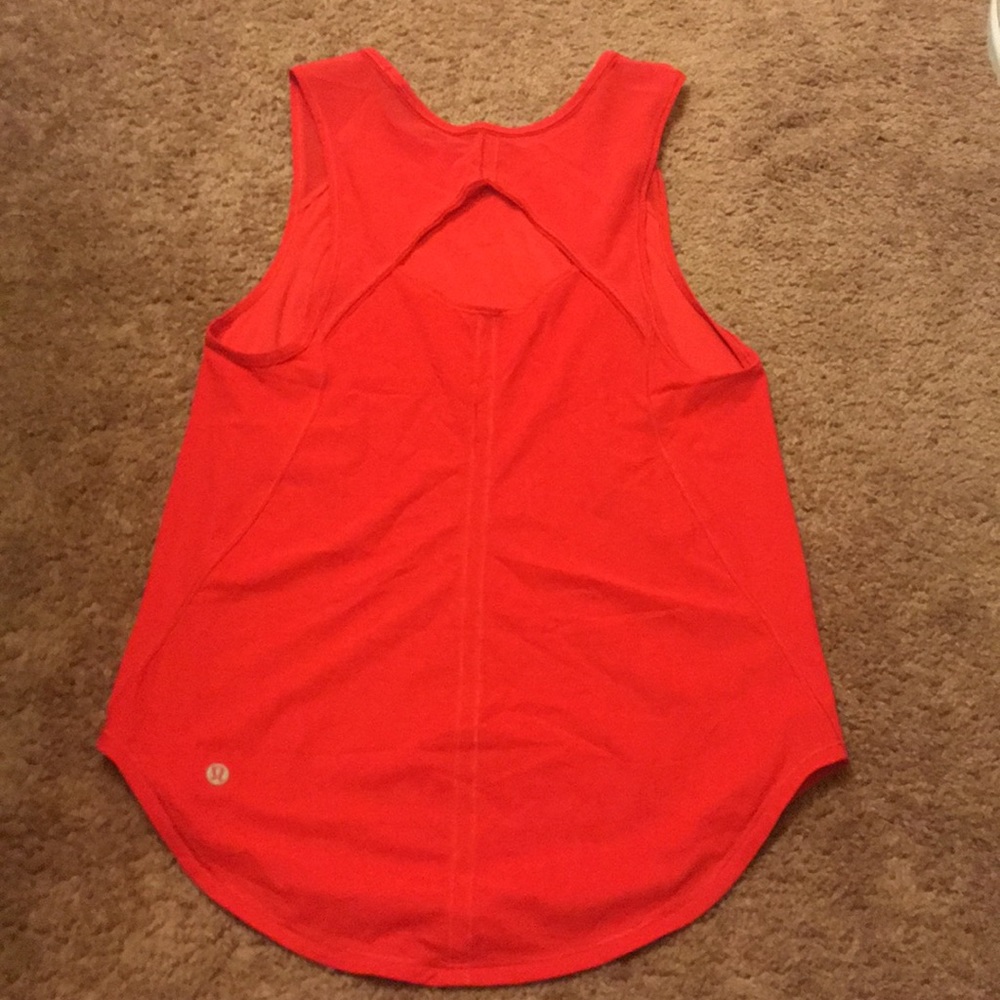 Red Lululemon sculpt tank